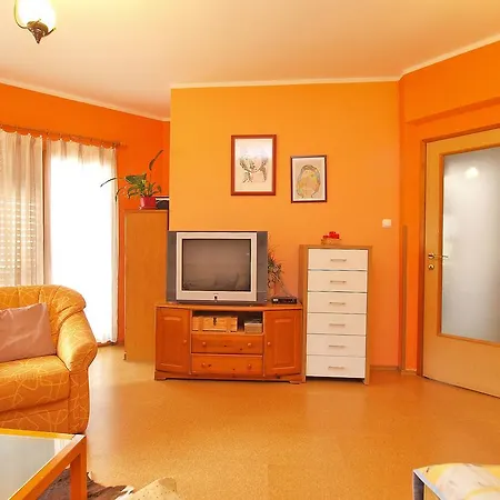 Jozefina 44 Fažana